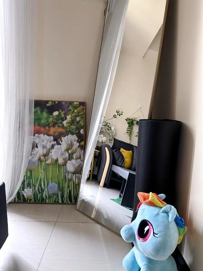 The Radiance Manila Bay Apartment 0*,