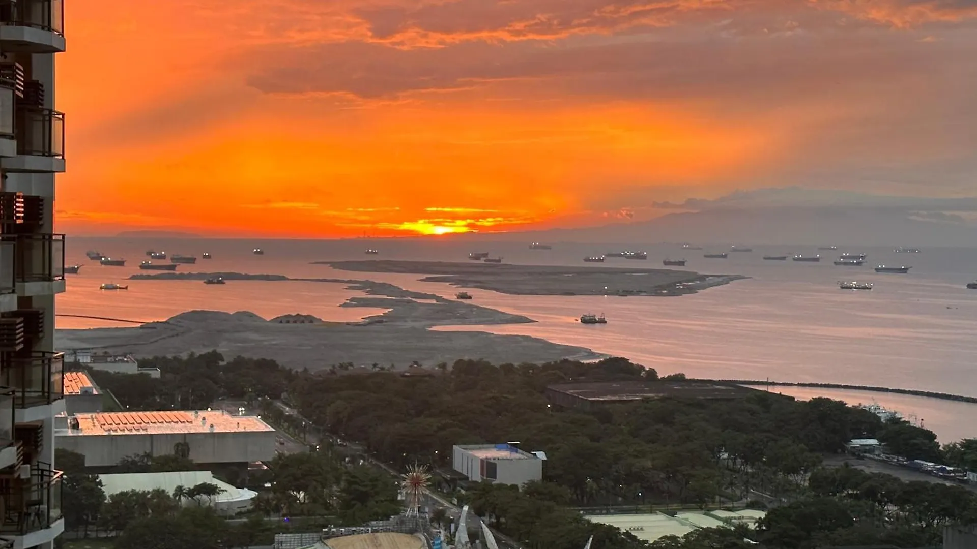 The Radiance Manila Bay Apartment