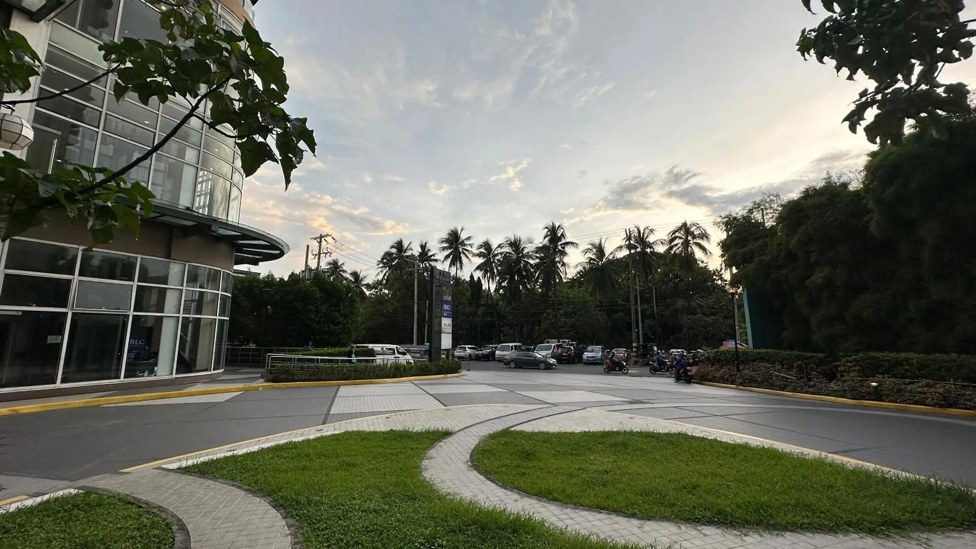 The Radiance Manila Bay Apartment