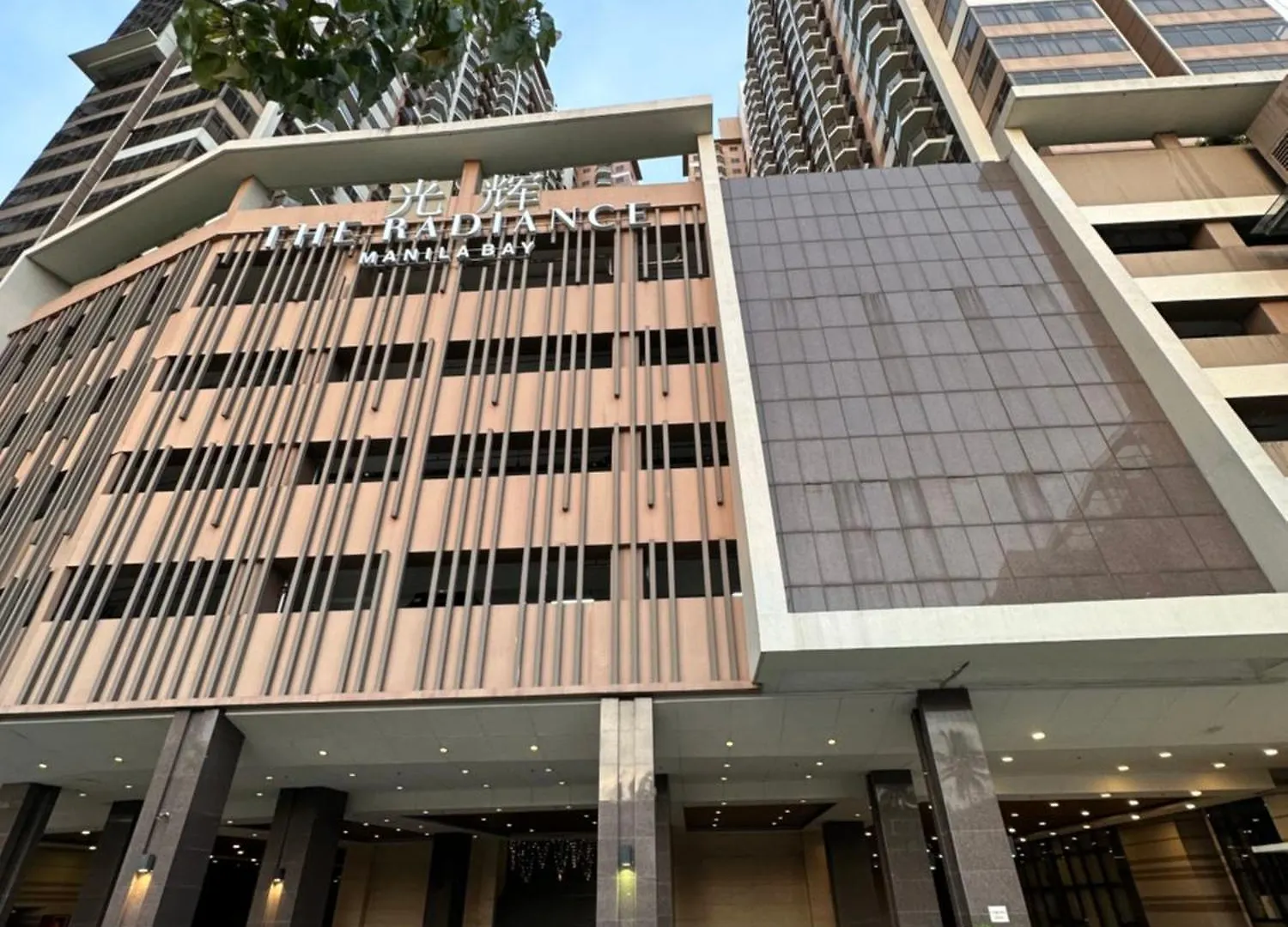 The Radiance Manila Bay Apartment