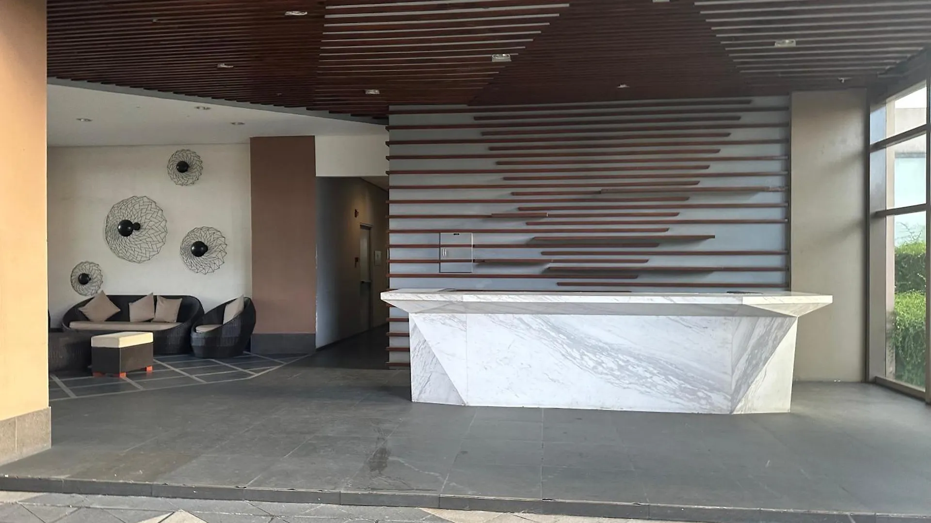 The Radiance Manila Bay Apartment